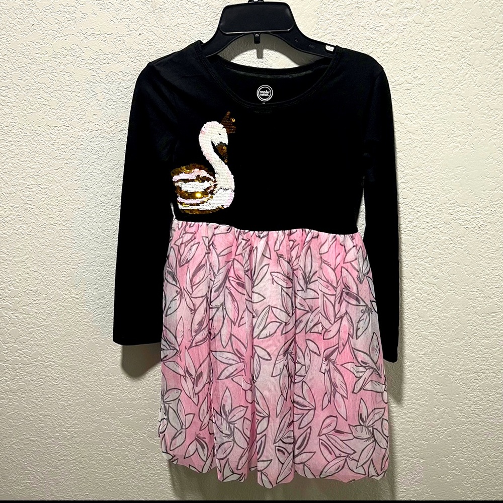 Wonder Nation Sequin Swan Graphic Dress